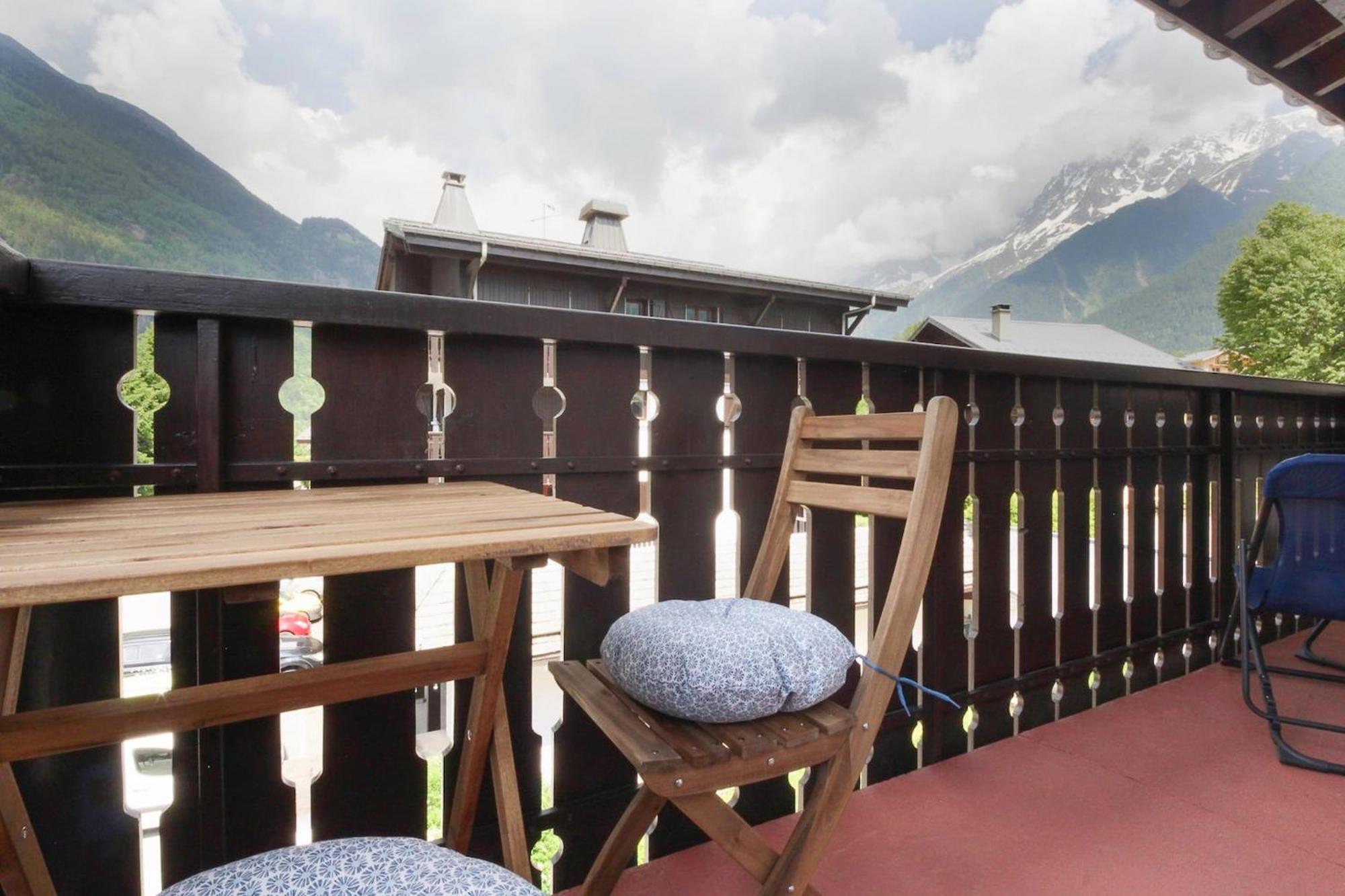 Апартаменты La Griaz - Chaleureux Et Cosy -Vue Sur Les Montagnes - Grand Balcon Лез-Уш Экстерьер фото